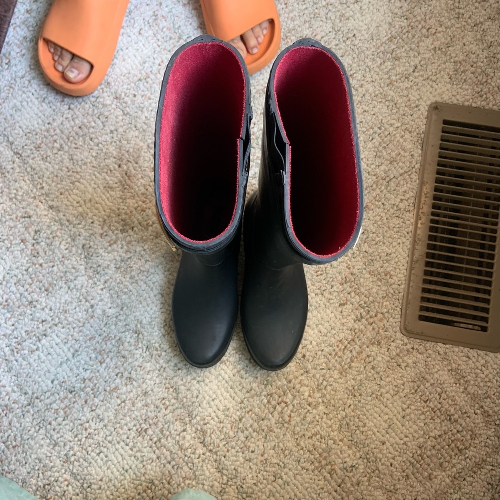 Tommy Hilfiger Tall Rainboots - Picture 4 of 4